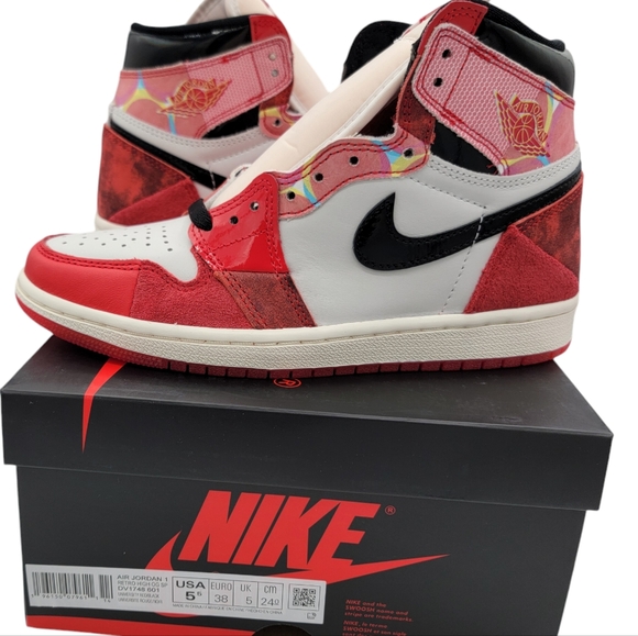 Jordan 1 Retro High OGSpider-Man Across the Spider-Verse (GS) Size 5.5 - Picture 3 of 10